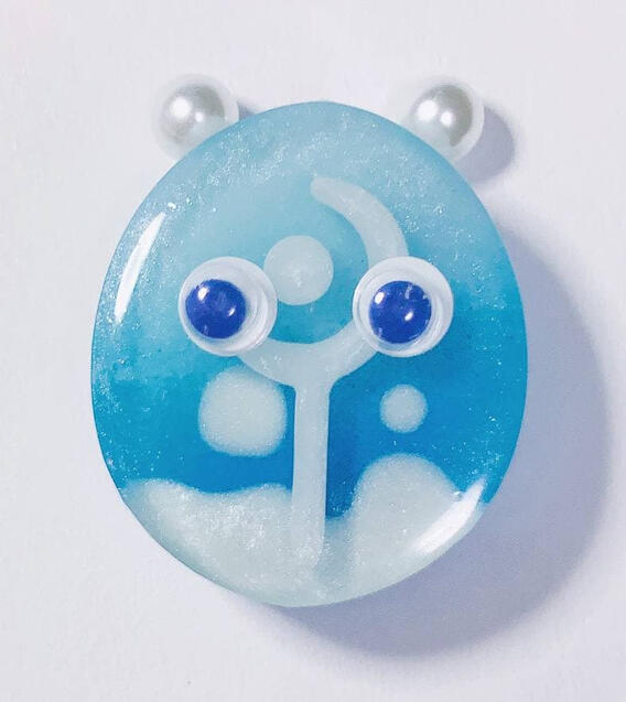 Dwippy (with googly eyes)